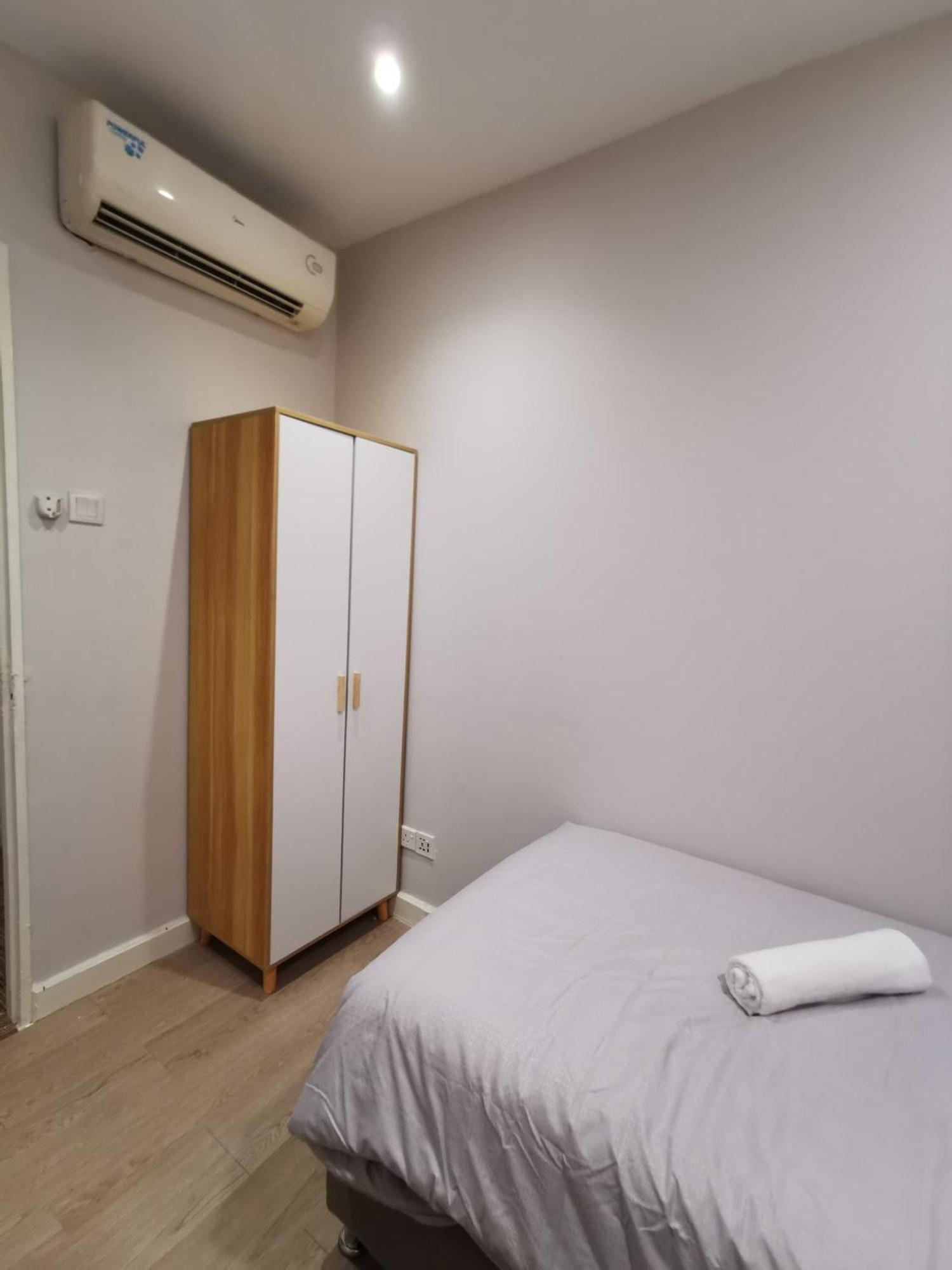 Autumn Guesthouse'S Near Jalan Alor Bukit Bintang Куала-Лумпур Экстерьер фото